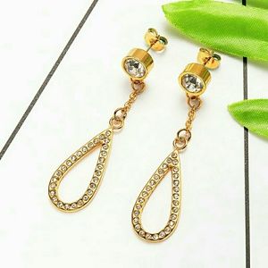 CUTE DROP EARRINGS